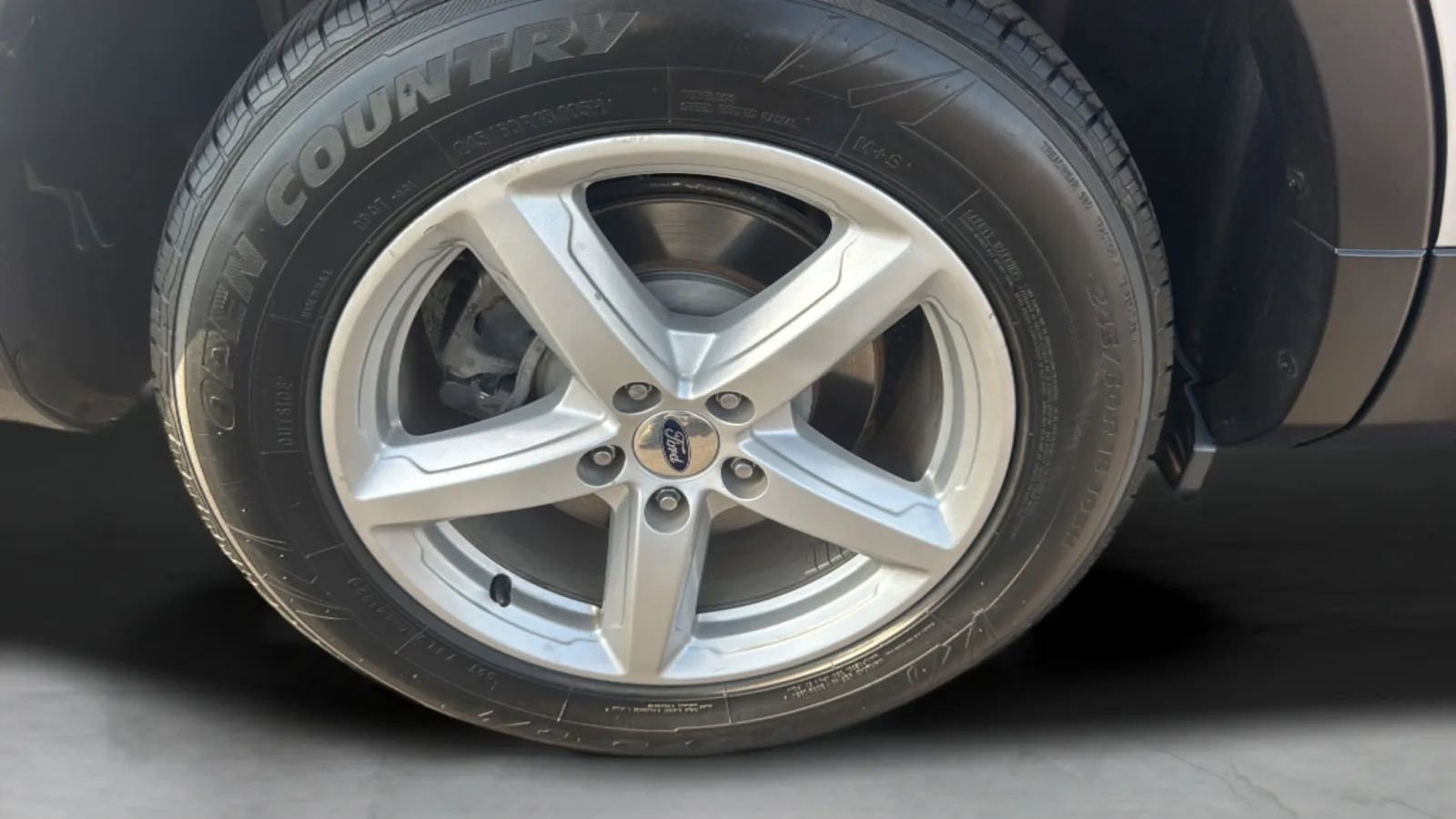 Used 2018 Ford Explorer XLT w/ Equipment Group 202A FWD image 34