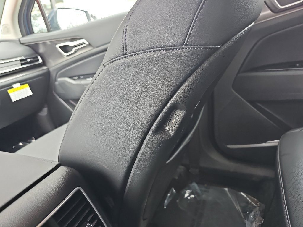 New 2025 Kia Sportage EX image 25