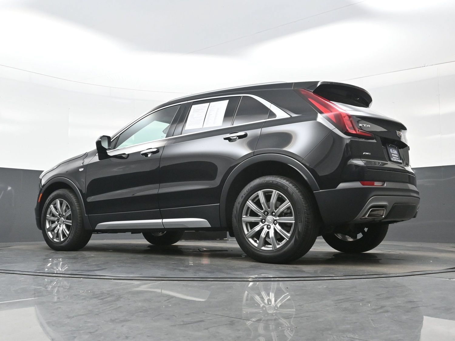 Used 2020 Cadillac XT4 Premium Luxury w/ Technology Package AWD/4WD image 28