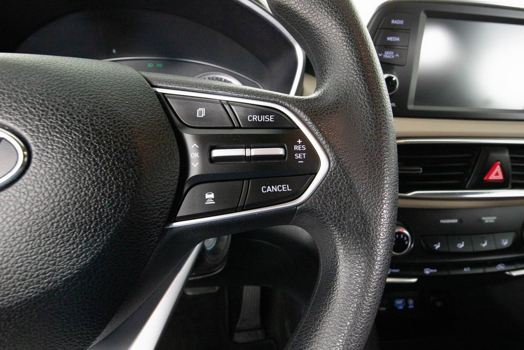 Used 2020 Hyundai Santa Fe SE image 28