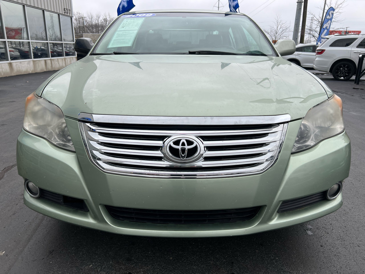 Used 2009 Toyota Avalon Limited image 9