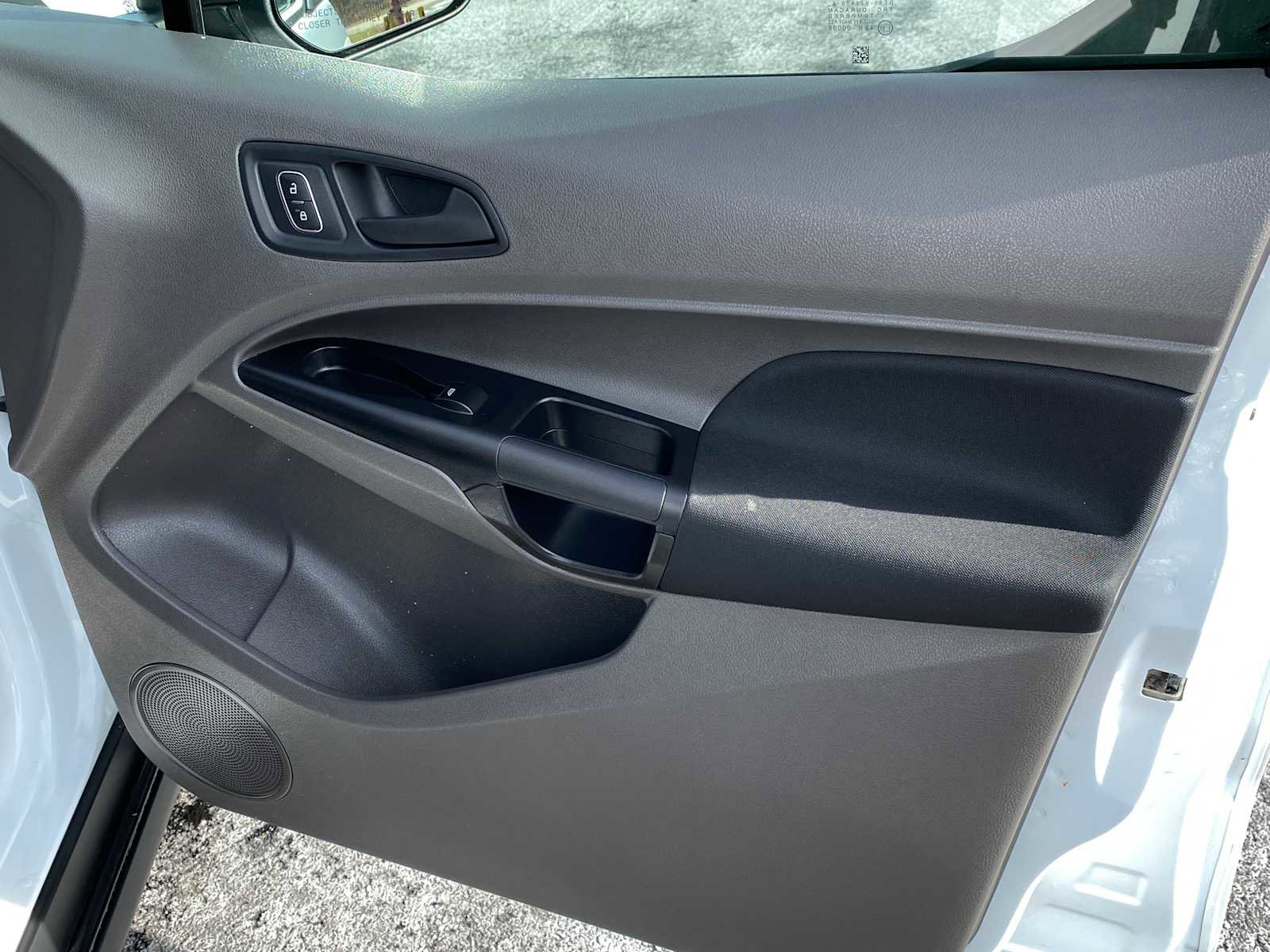 Used 2020 Ford Transit Connect XL image 31