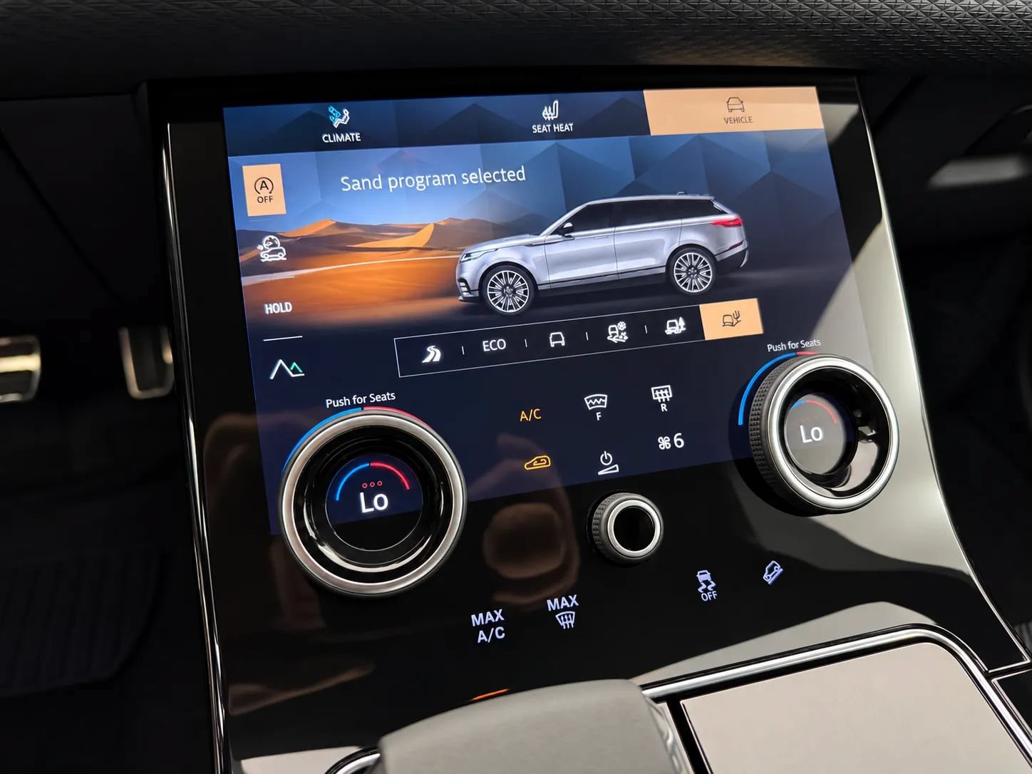 Used 2023 Land Rover Range Rover Velar R-Dynamic S AWD/4WD image 31