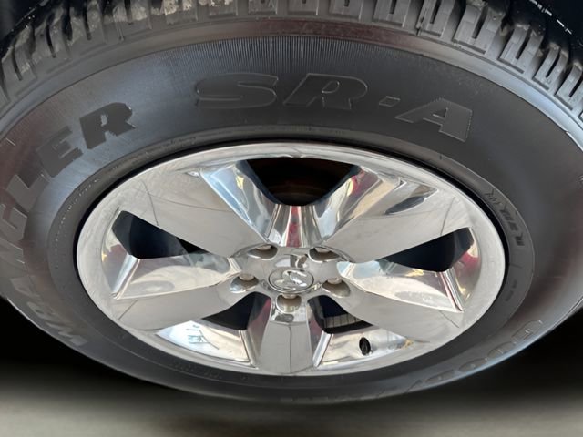 Used 2018 RAM 1500 SLT image 18