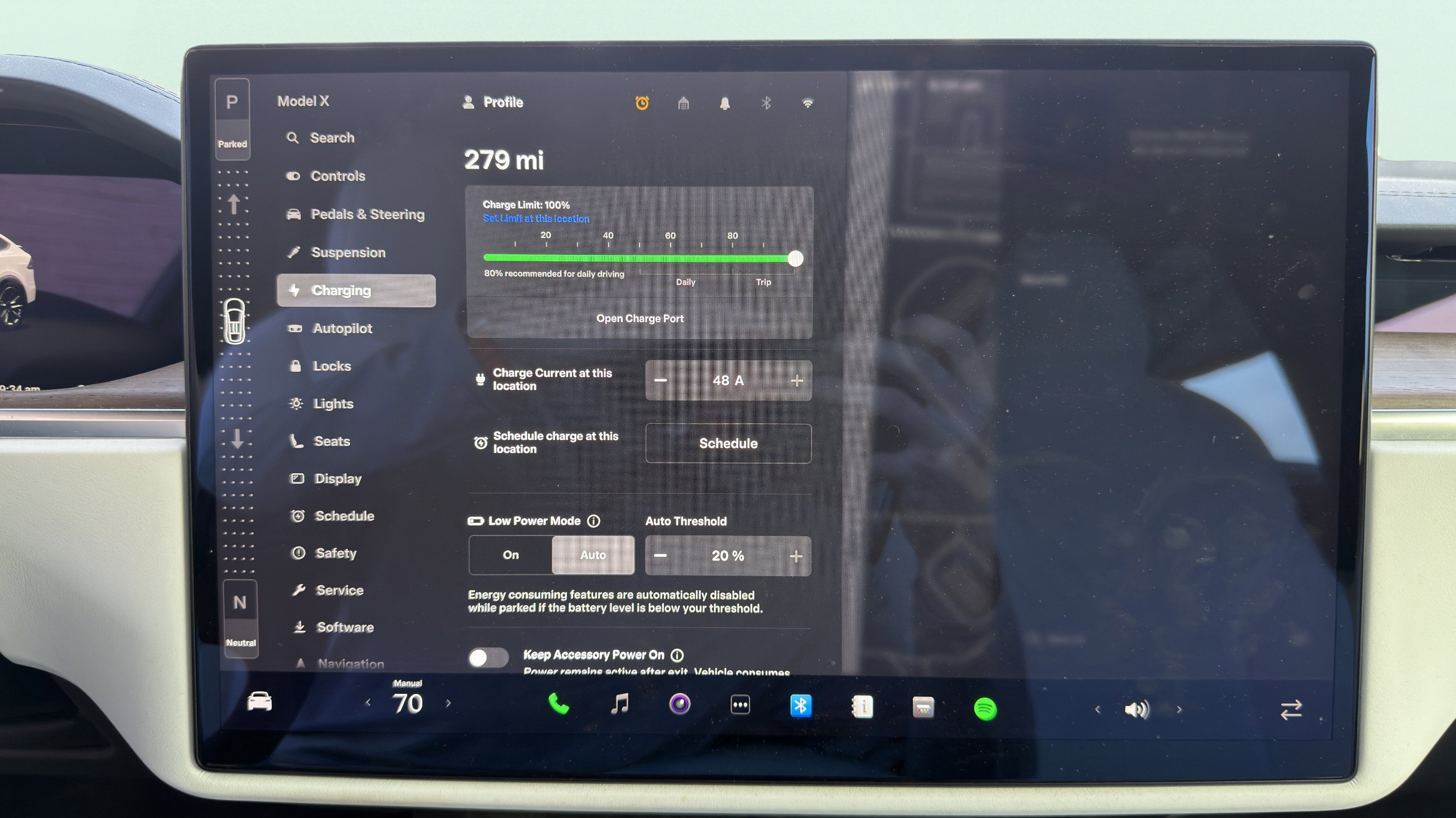 Used 2023 Tesla Model X image 3