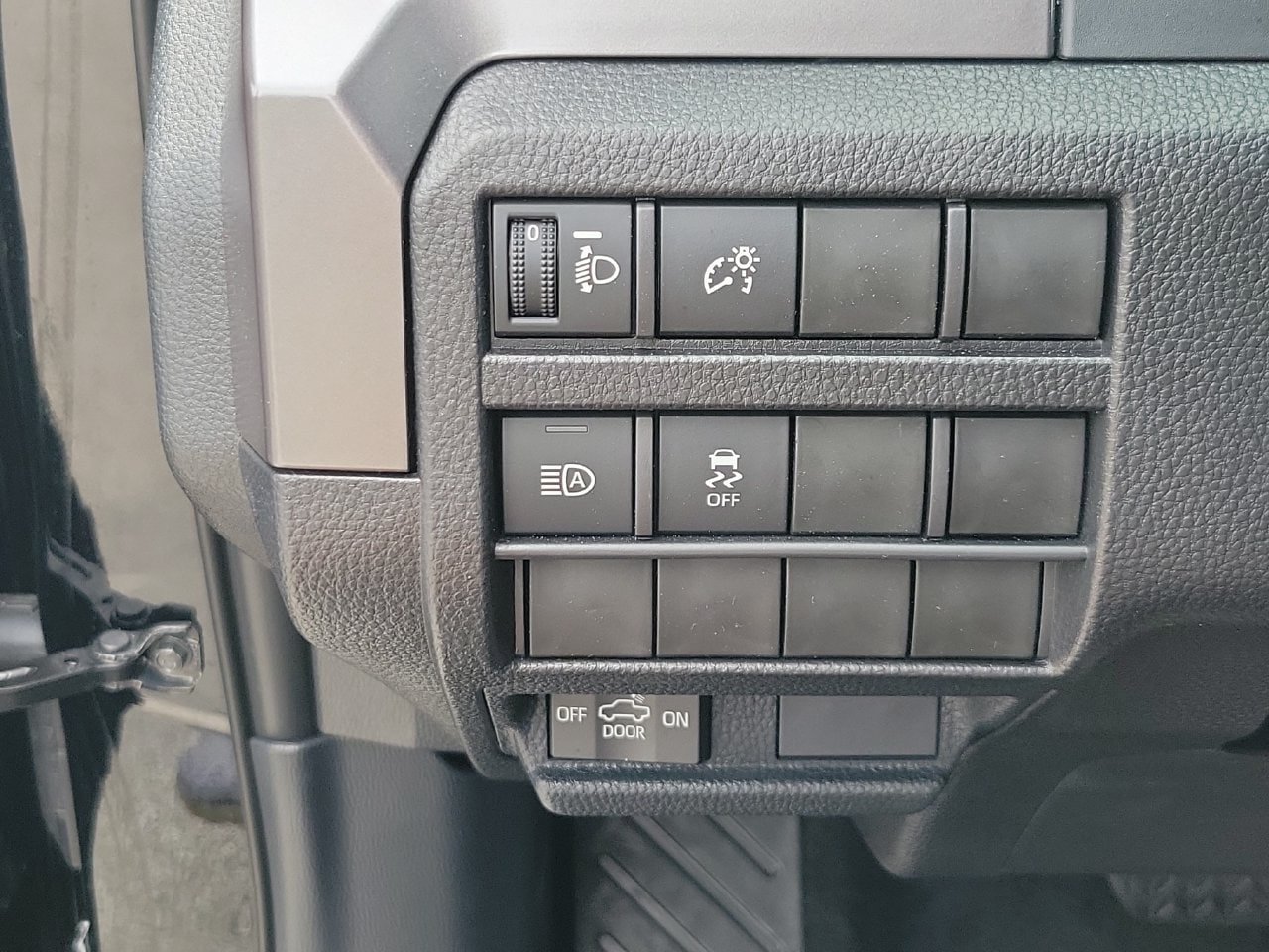 Used 2026 Toyota Tacoma SR5 AWD/4WD image 30