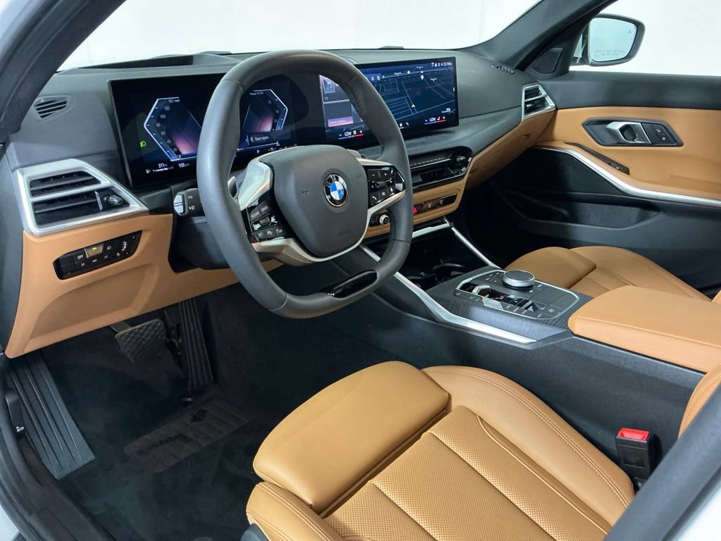 Used 2025 BMW 330i Sedan w/ Premium Package RWD image 21