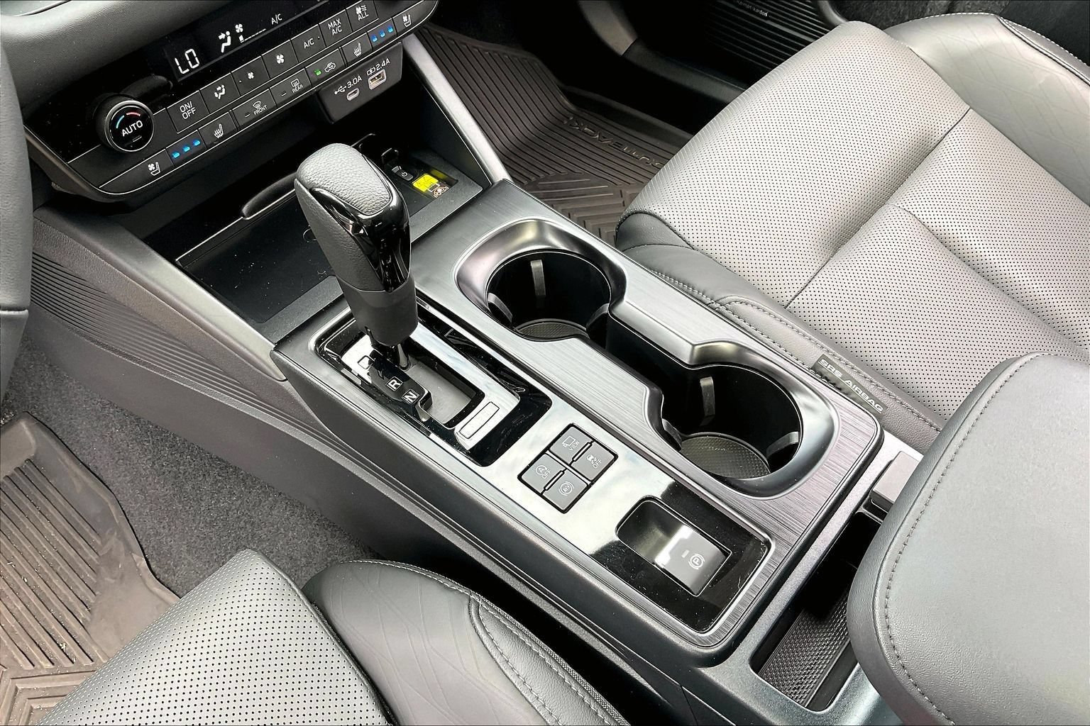 Certified 2026 Subaru Outback Touring AWD/4WD image 13