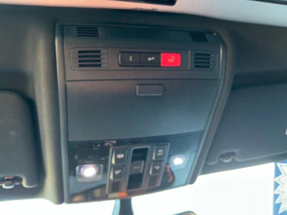 Used 2018 Volkswagen GTI SE w/ SE Leather Package image 36