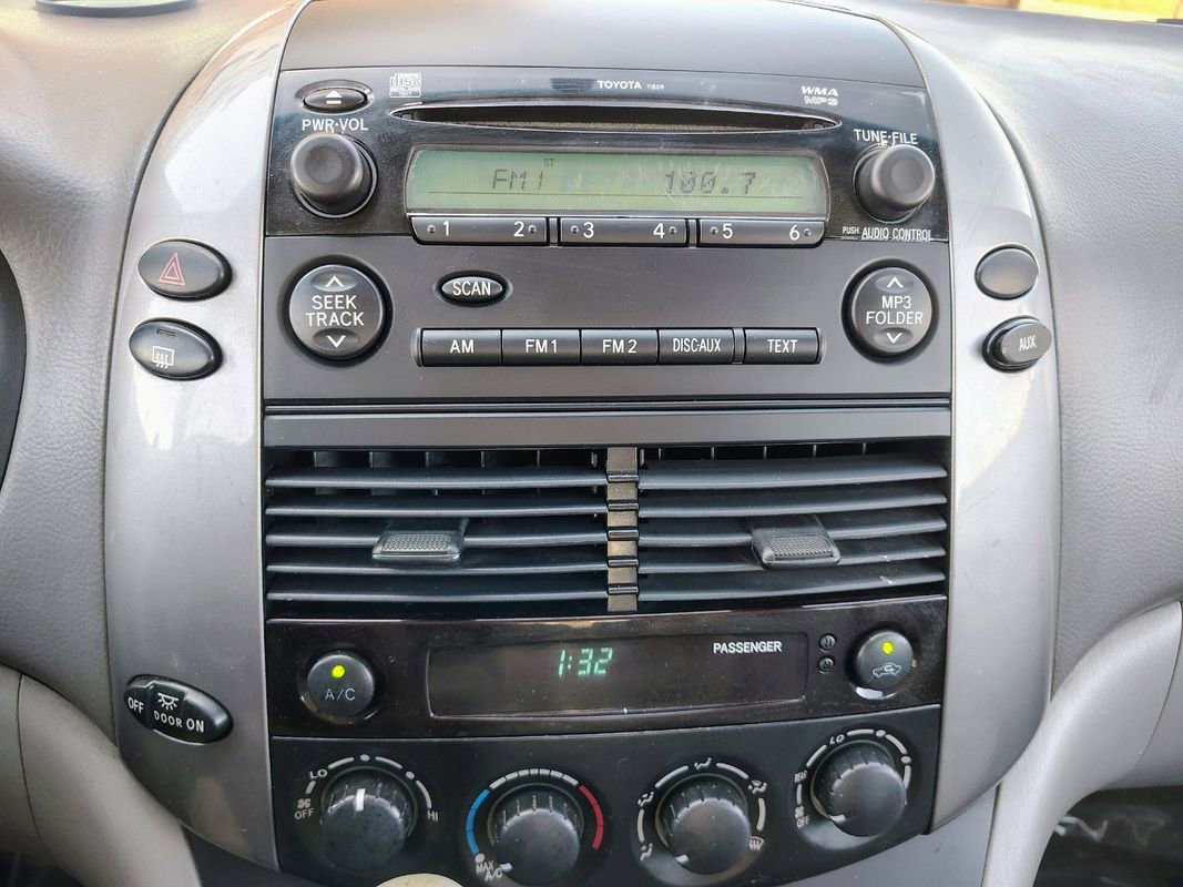 Used 2006 Toyota Sienna CE FWD image 19