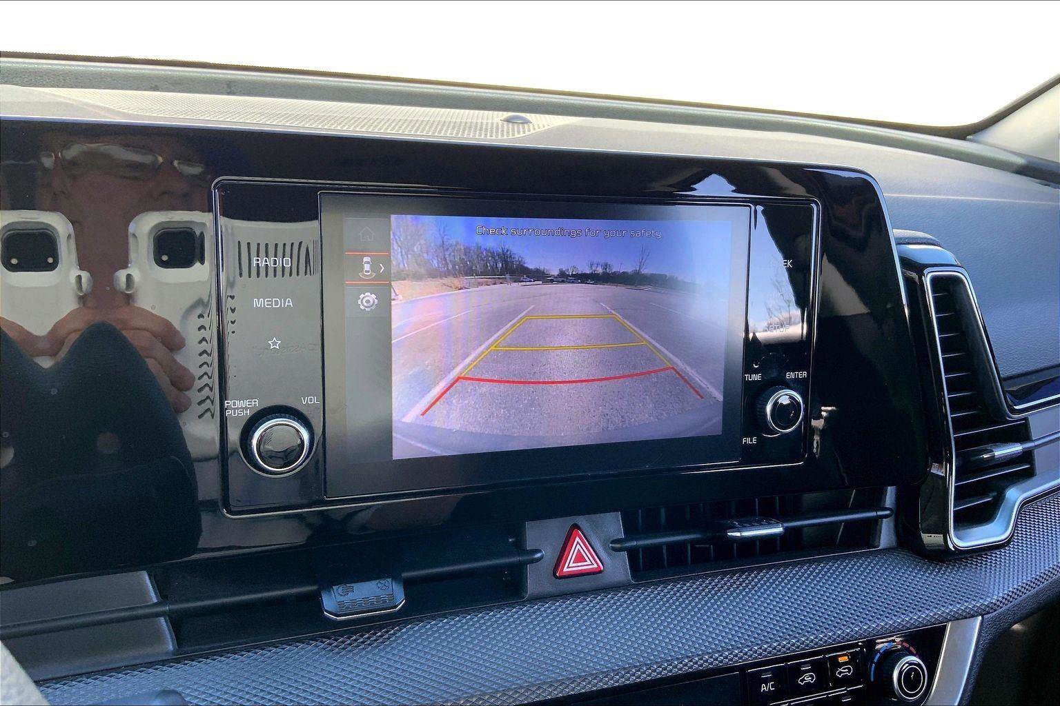 Used 2023 Kia Sportage LX image 18