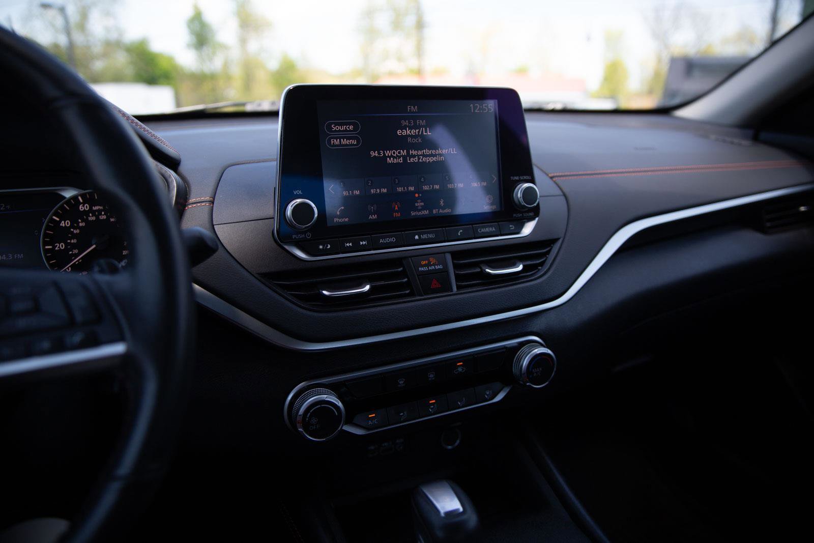 Used 2022 Nissan Altima 2.5 SR AWD/4WD image 12