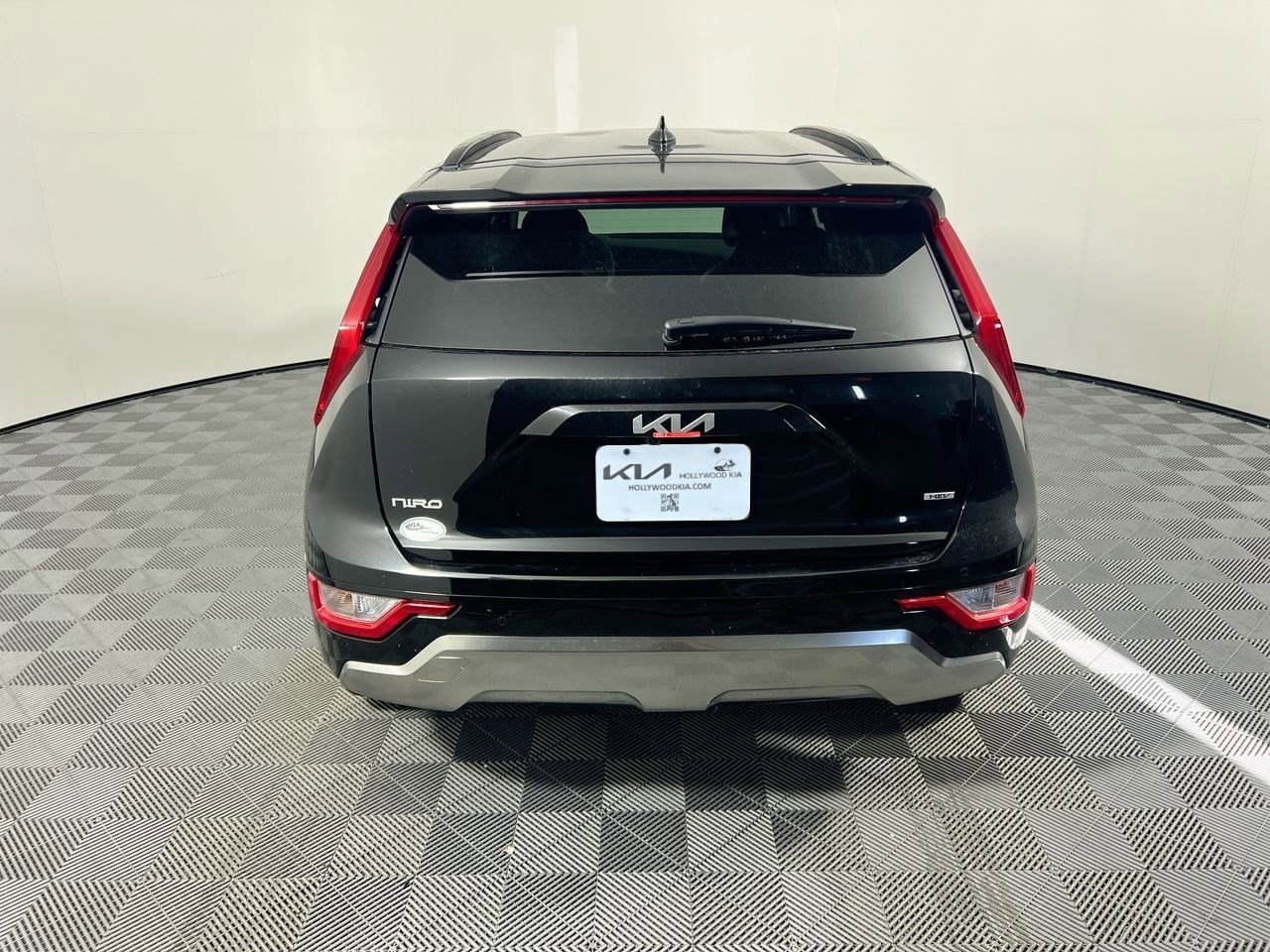 New 2025 Kia Niro SX image 6