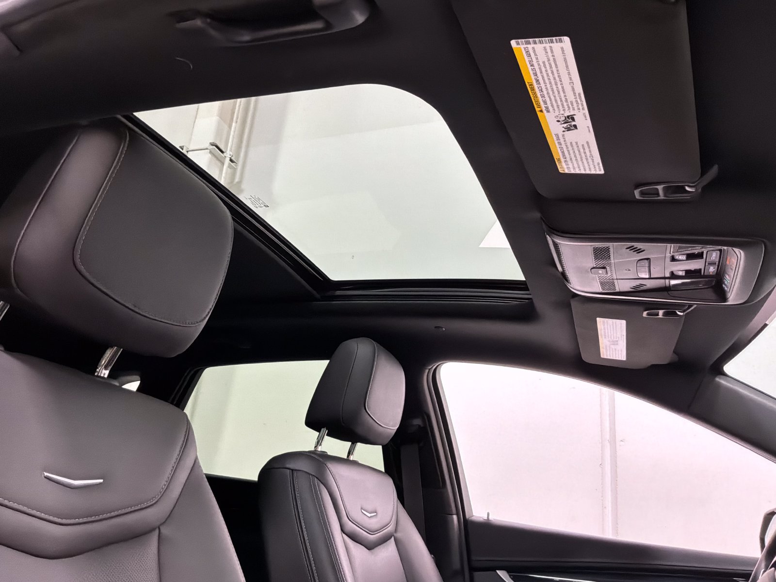 Used 2024 Cadillac XT5 Premium Luxury w/ Technology Package AWD/4WD image 24