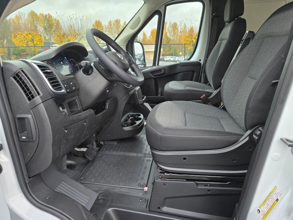 New 2026 RAM ProMaster 3500 w/ Quick Order Package 22G SLT image 21