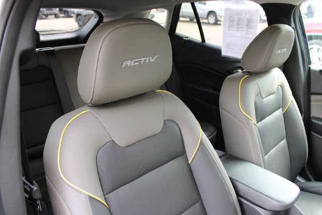 Used 2025 Chevrolet Trax ACTIV w/ Driver Confidence Package FWD image 41