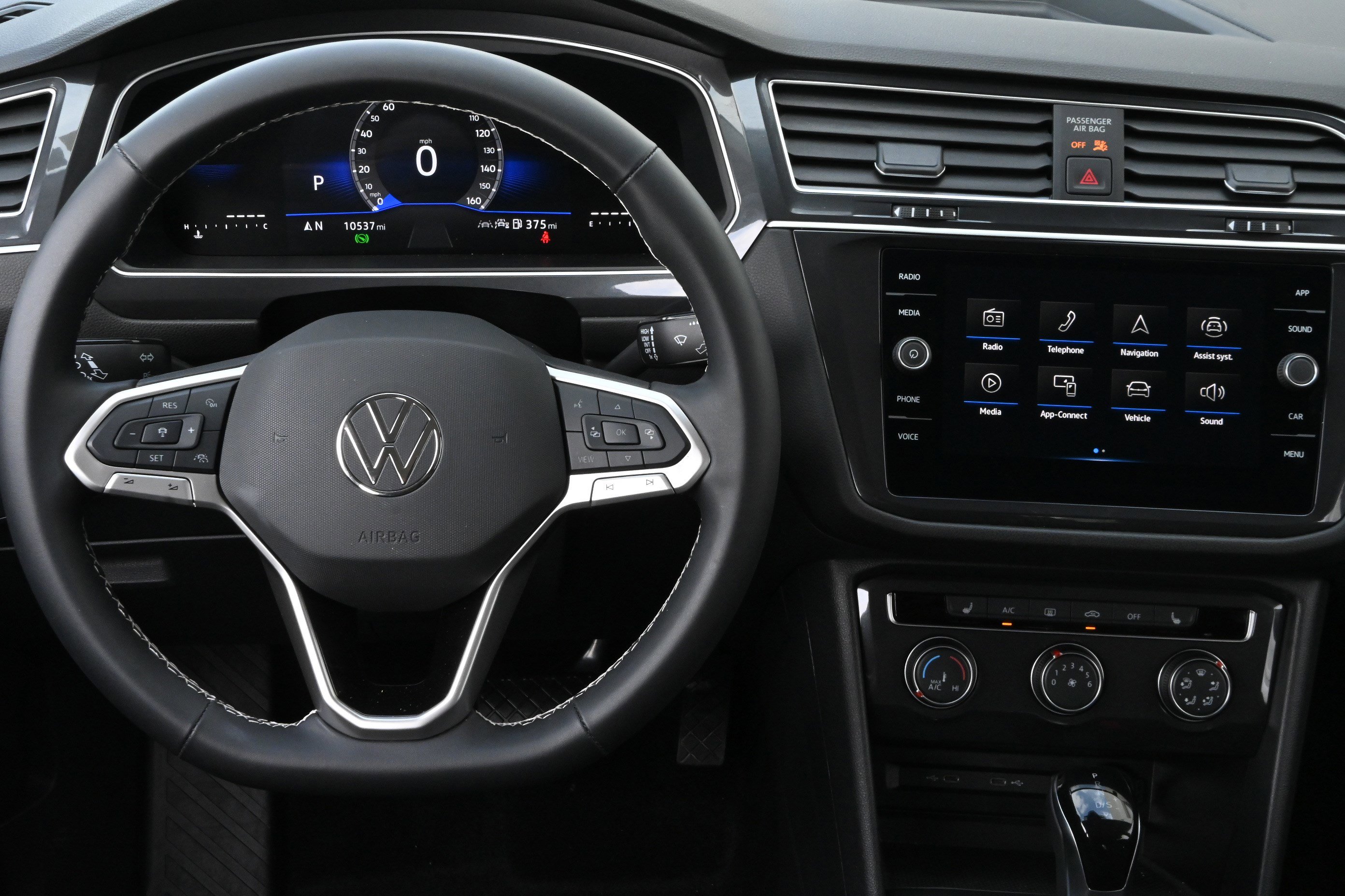 Used 2024 Volkswagen Tiguan S FWD image 17