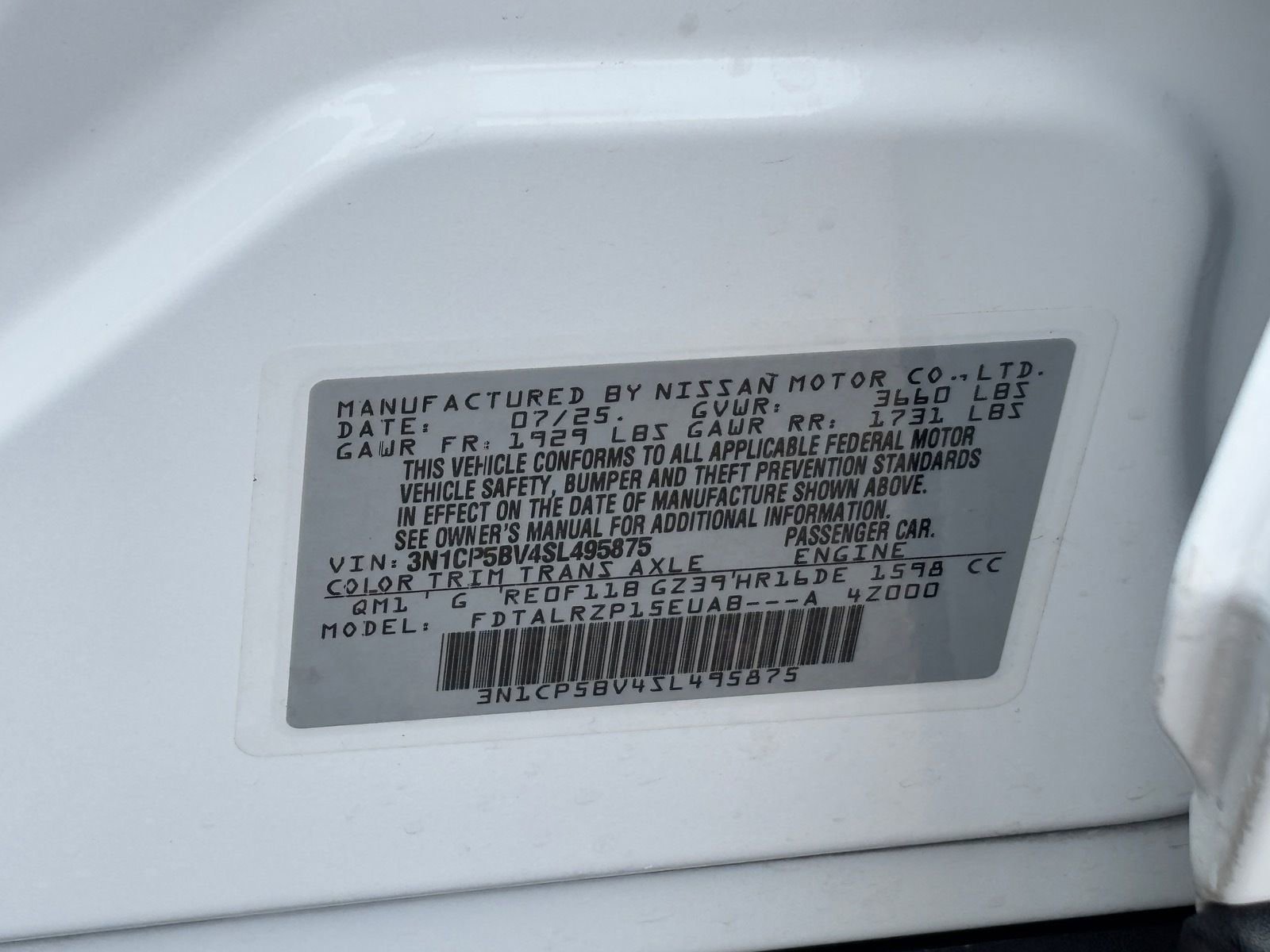 Certified 2025 Nissan Kicks Play S image 29