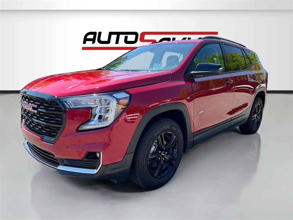 Used 2024 GMC Terrain AT4 w/ Tech Package image 3