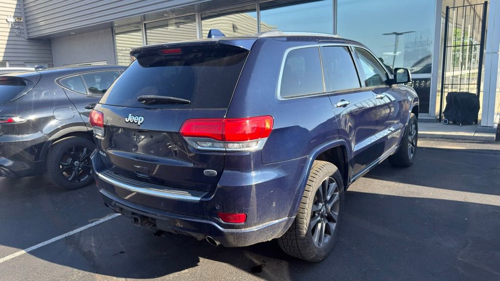 Used 2018 Jeep Grand Cherokee Overland AWD/4WD image 3