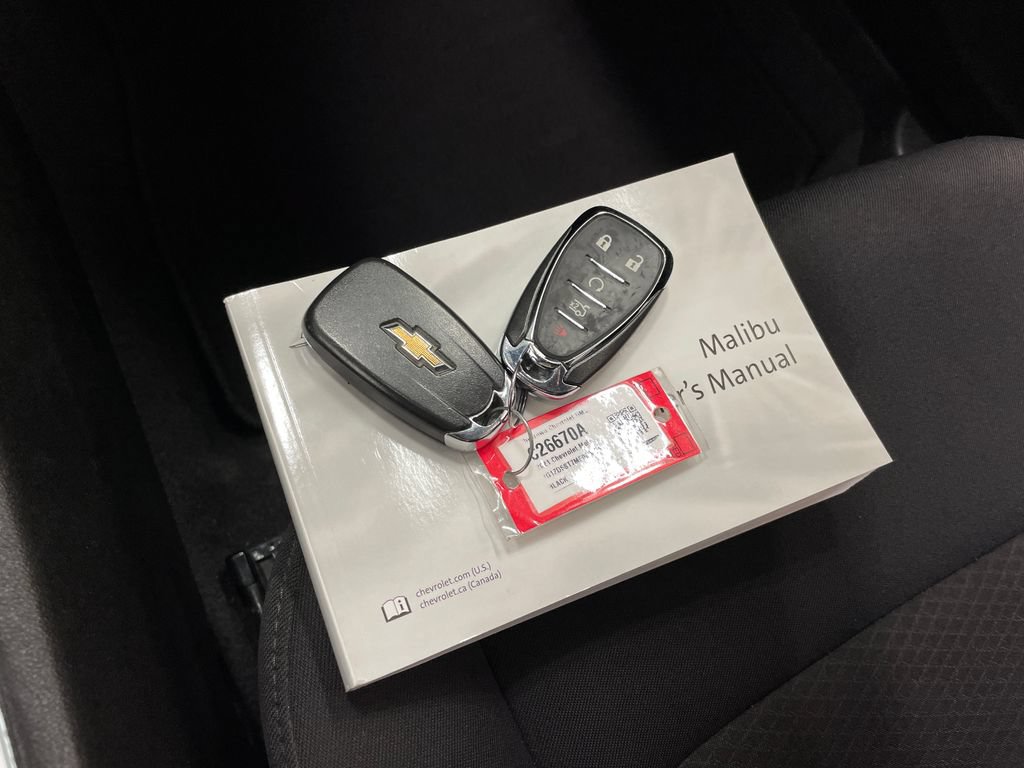 Certified 2021 Chevrolet Malibu LT FWD image 28