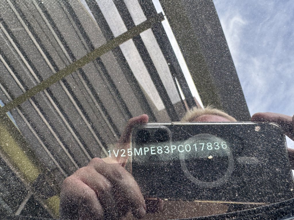 Used 2023 Volkswagen ID.4 S image 41