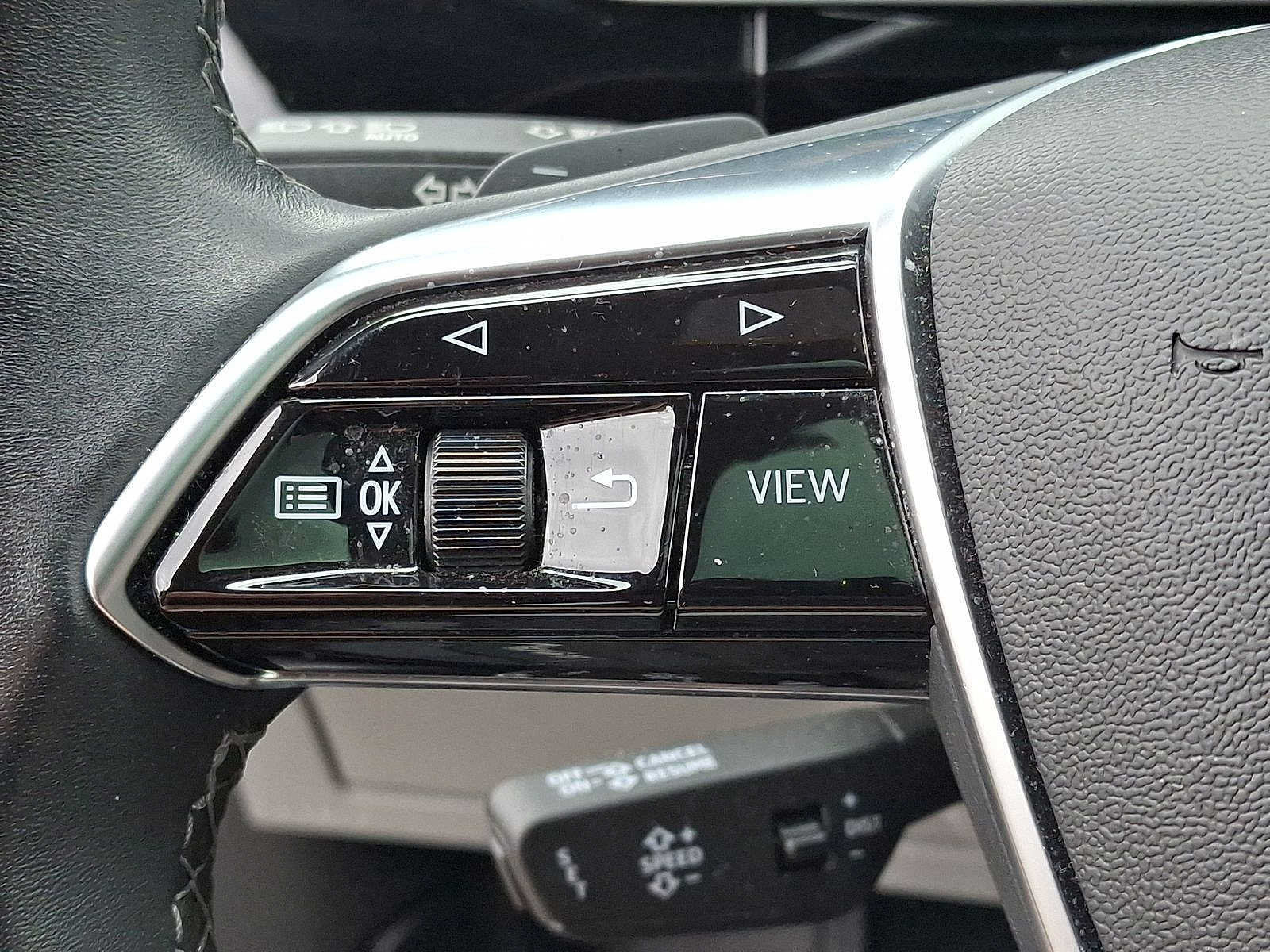 Used 2024 Audi Q8 e-tron Prestige AWD/4WD image 23