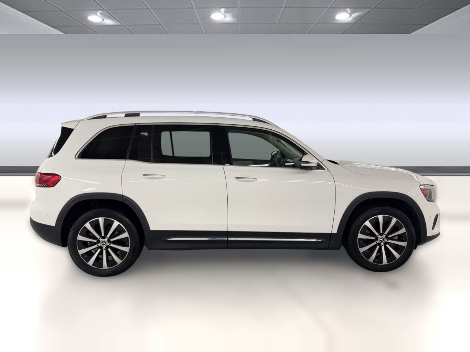 Certified 2023 Mercedes-Benz GLB 250 image 8