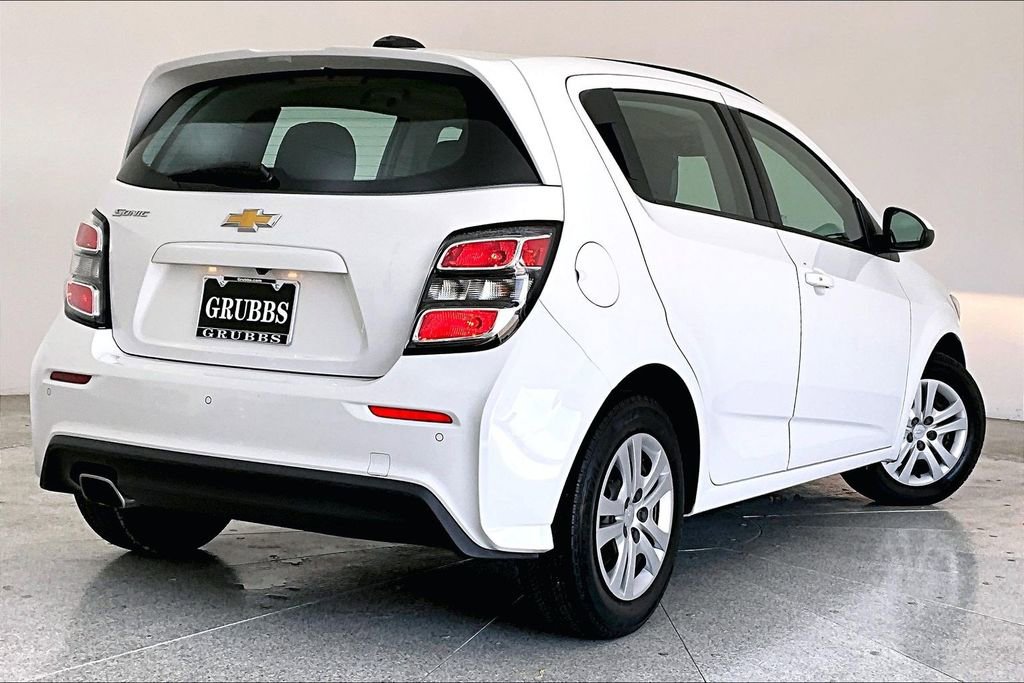 Used 2020 Chevrolet Sonic LT image 2