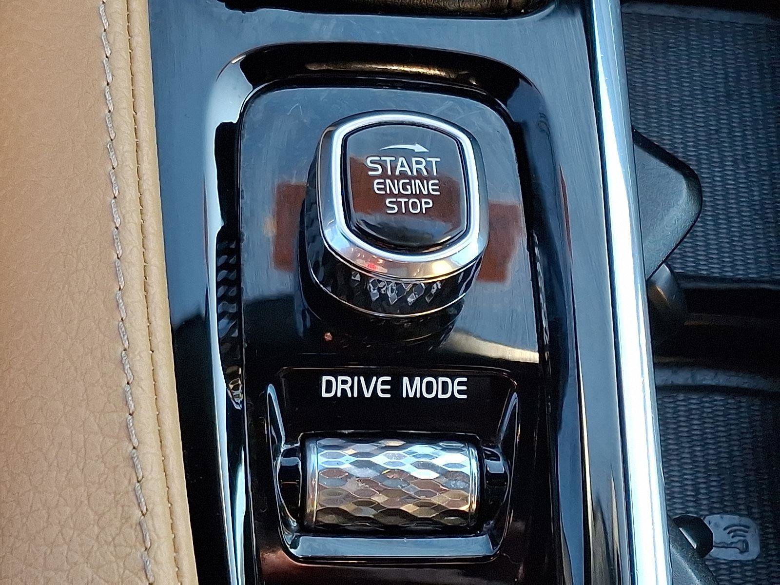 Used 2018 Volvo V90 T5 Cross Country w/ Convenience Package image 25