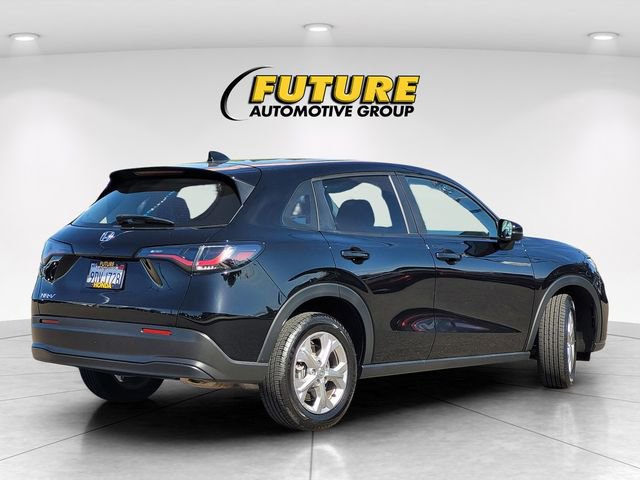 Used 2023 Honda HR-V LX image 4