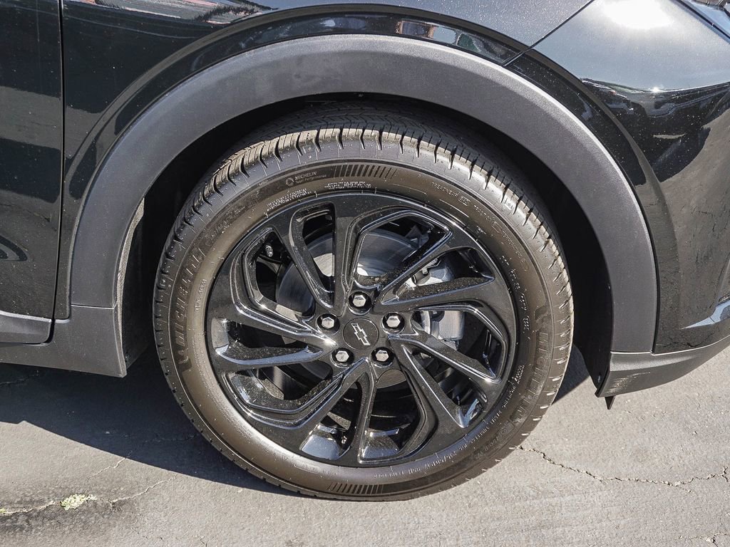 New 2027 Chevrolet Bolt RS w/ Technology Package image 9