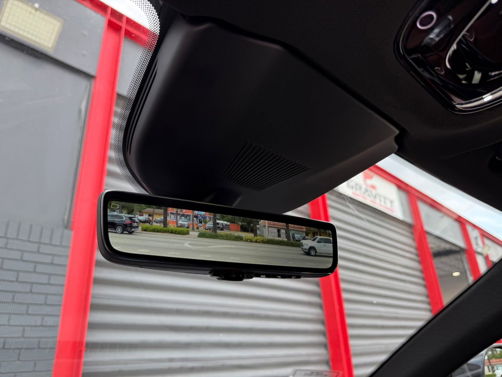 Used 2025 Ferrari Purosangue AWD/4WD image 52