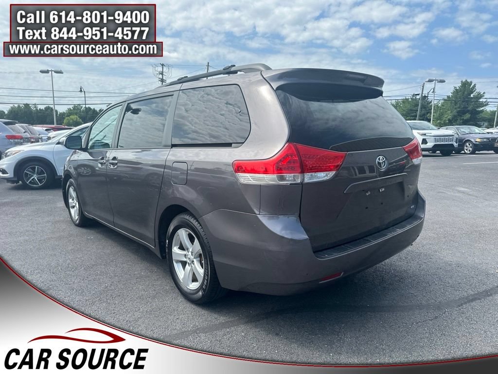 Used 2013 Toyota Sienna LE w/ Towing Pkg FWD image 5