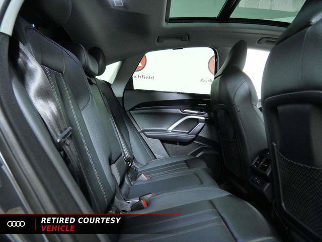 Used 2025 Audi Q5 Premium Plus w/ Premium Plus AWD/4WD image 14