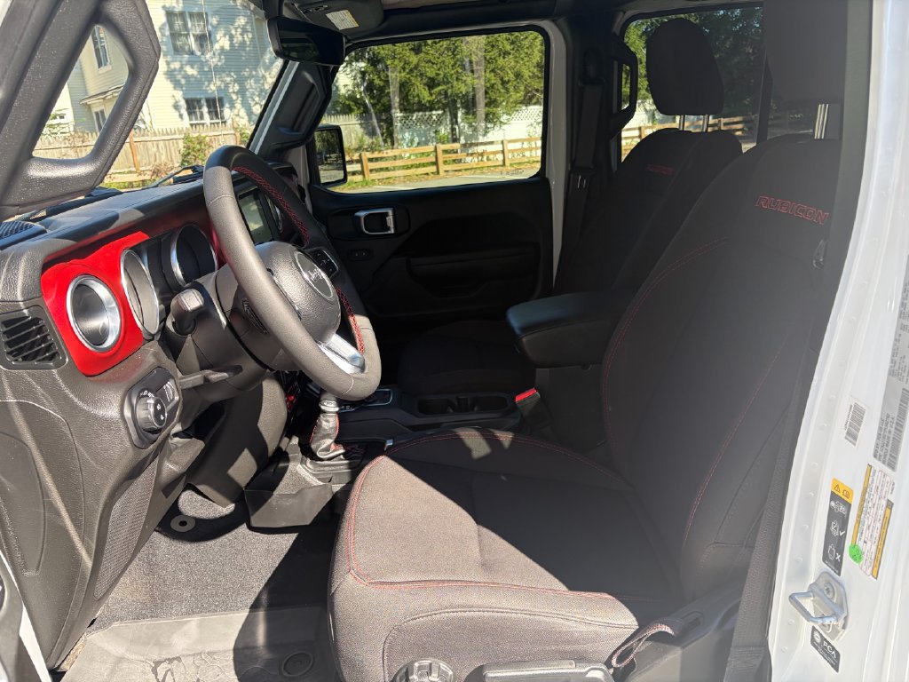 Used 2023 Jeep Gladiator Rubicon w/ LED Lighting Group AWD/4WD image 25