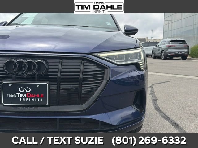 Used 2022 Audi e-tron Premium Plus w/ Premium Plus Package AWD/4WD image 4
