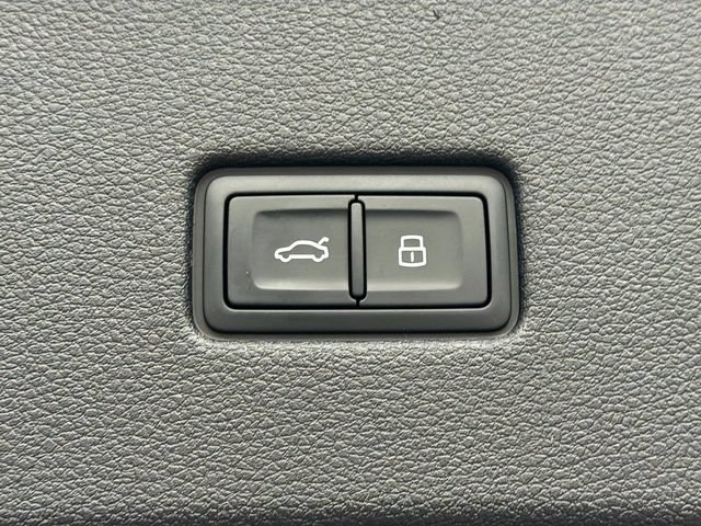 New 2026 Audi SQ8 Prestige AWD/4WD image 12