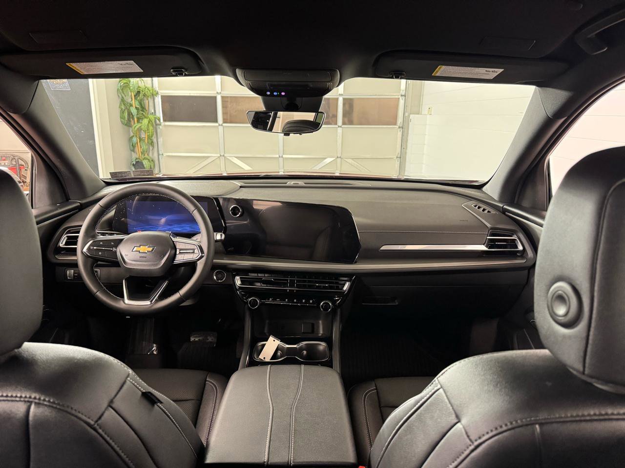 Used 2026 Chevrolet Traverse LT w/ Driver Confidence Package image 30