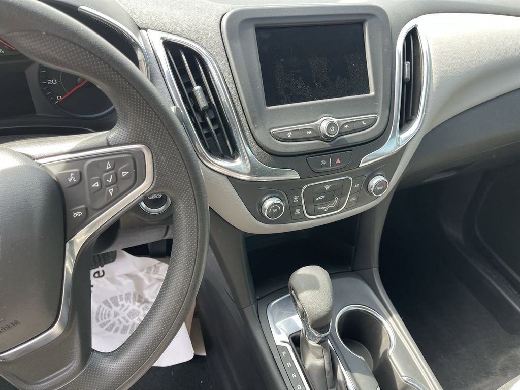 Used 2024 Chevrolet Equinox LS w/ Midnight Edition FWD image 6