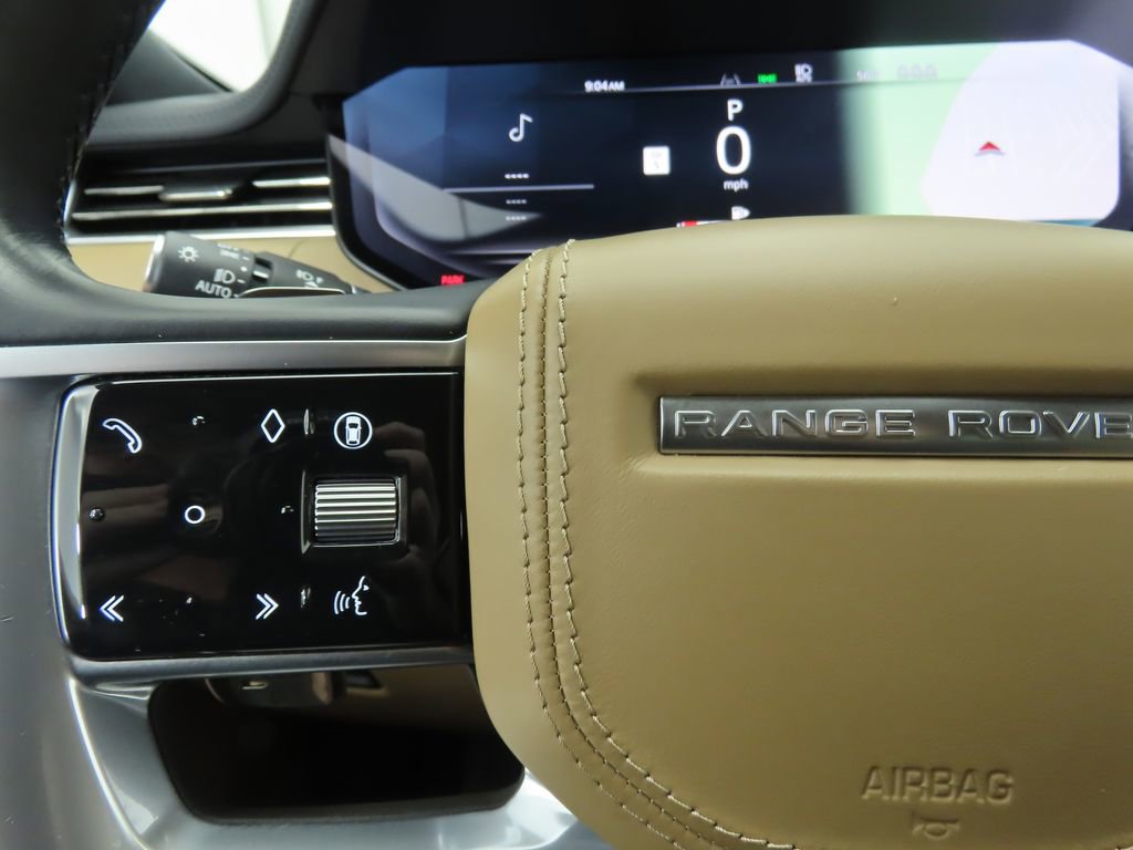 Certified 2024 Land Rover Range Rover SE image 11