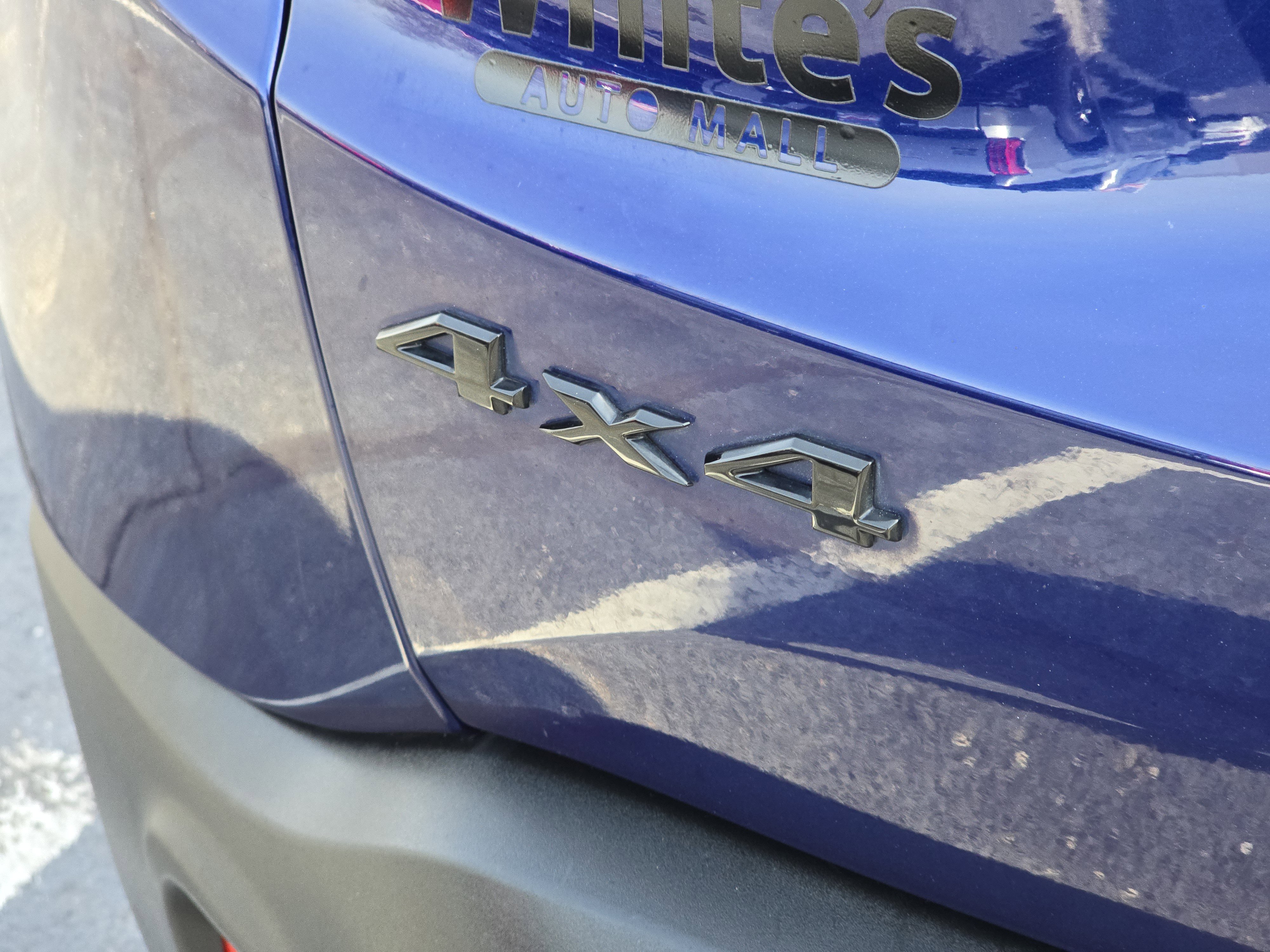 Used 2020 Jeep Renegade Latitude w/ Cold Weather Group image 18