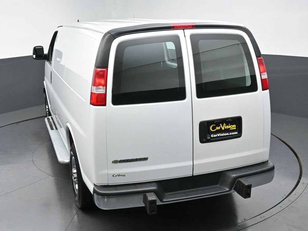 Used 2024 Chevrolet Express 2500 w/ Driver Convenience Package RWD image 33