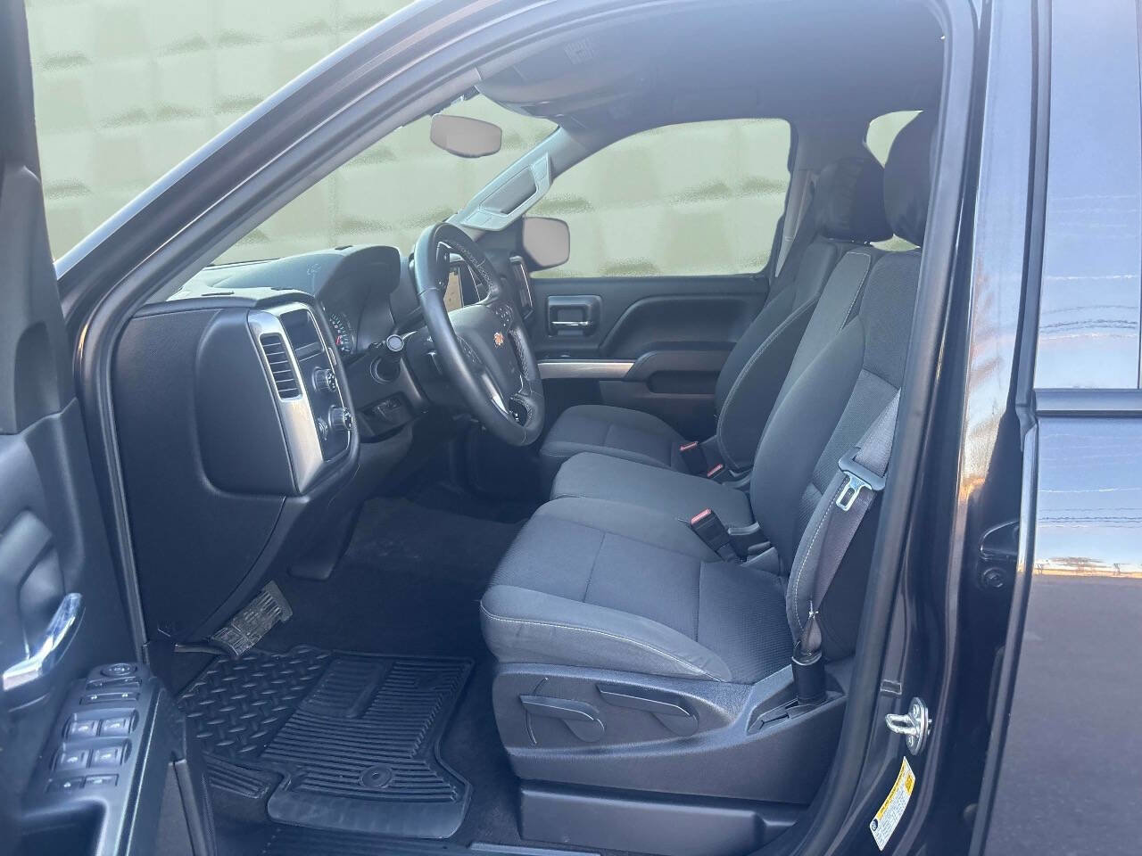 Used 2015 Chevrolet Silverado 1500 LT image 10