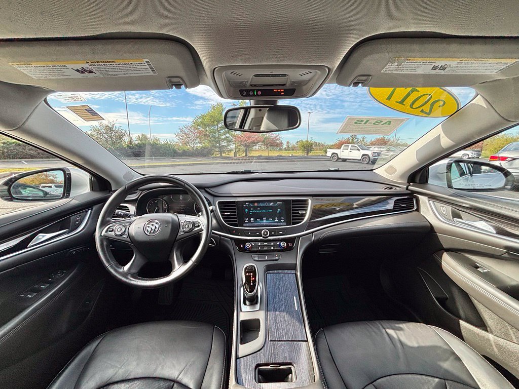 Used 2017 Buick LaCrosse Essence FWD image 21