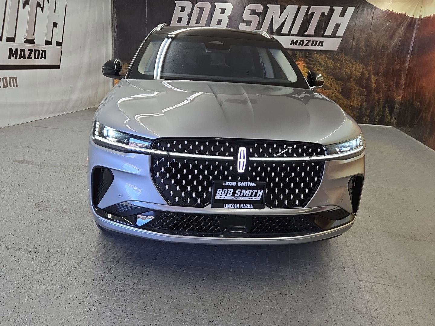 Used 2024 Lincoln Nautilus Reserve image 17