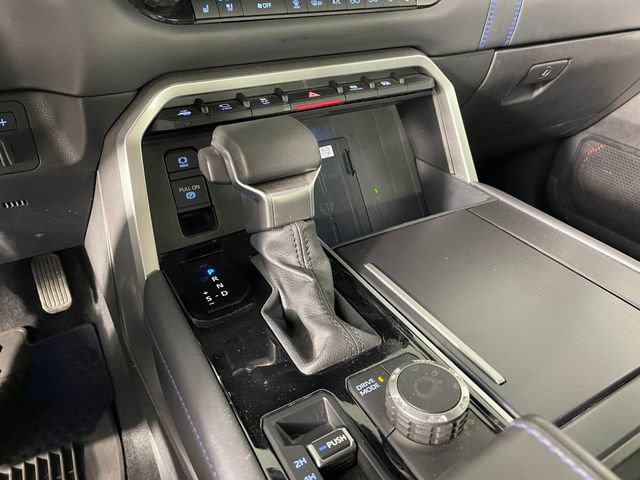 Used 2022 Toyota Tundra Platinum w/ Advanced Package AWD/4WD image 8