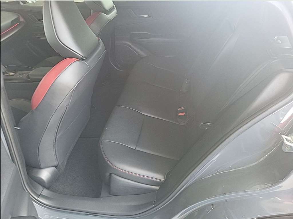 Used 2025 Toyota Prius Plug-In Hybrid FWD image 8
