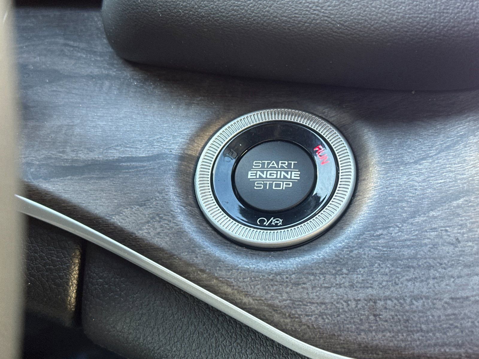 Used 2022 Jeep Grand Cherokee Limited 4xe w/ Luxury Tech Group II image 23