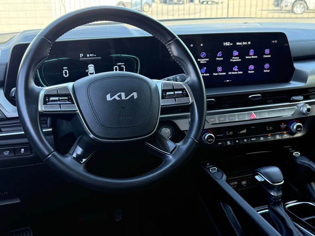 Used 2025 Kia Telluride S image 32